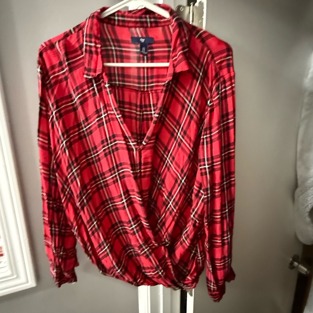GAP Red Plaid Women's Top